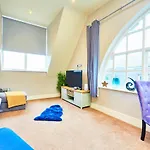 The Stylish Penthouse Of - Sleeps 7 ハロゲート