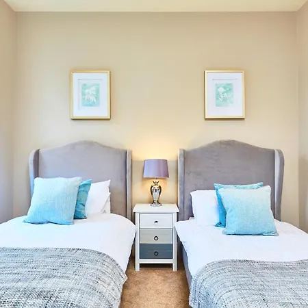 The Stylish Penthouse Of - Sleeps 7 Harrogate