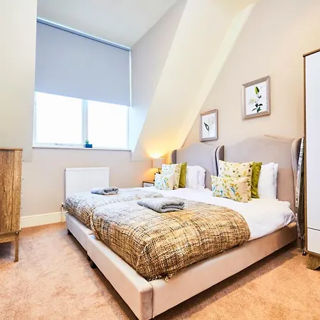The Stylish Penthouse Of - Sleeps 7