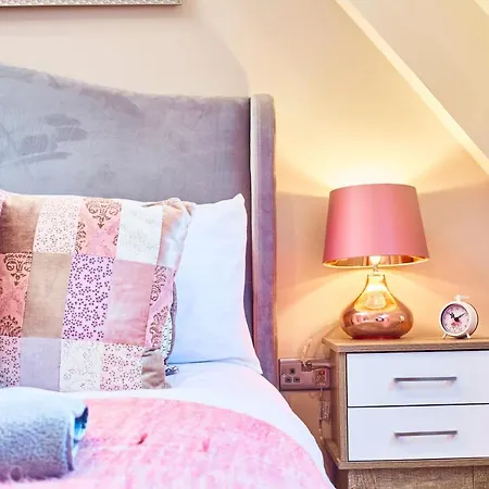 아파트 The Stylish Penthouse Of - Sleeps 7 *