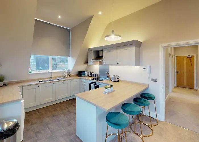 The Stylish Penthouse Of - Sleeps 7 *